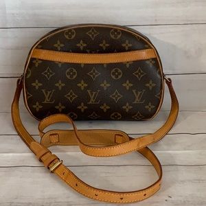 LOUIS VUITTON Monogram Blois Bag